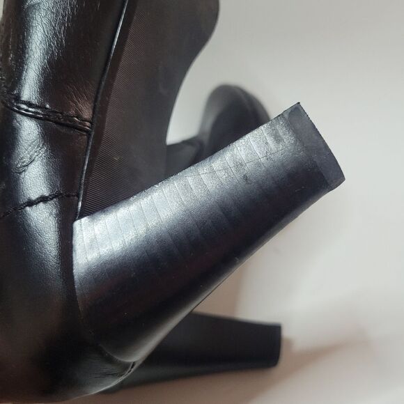 Liz Claiborne Black Leather Bonnie Heeled Boots - Picture 15 of 16